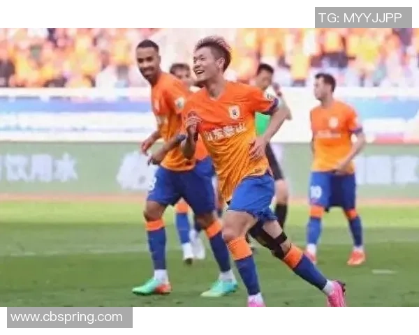 深圳篮球队整体压制革新之路：从战术调整到团队协作的深度剖析